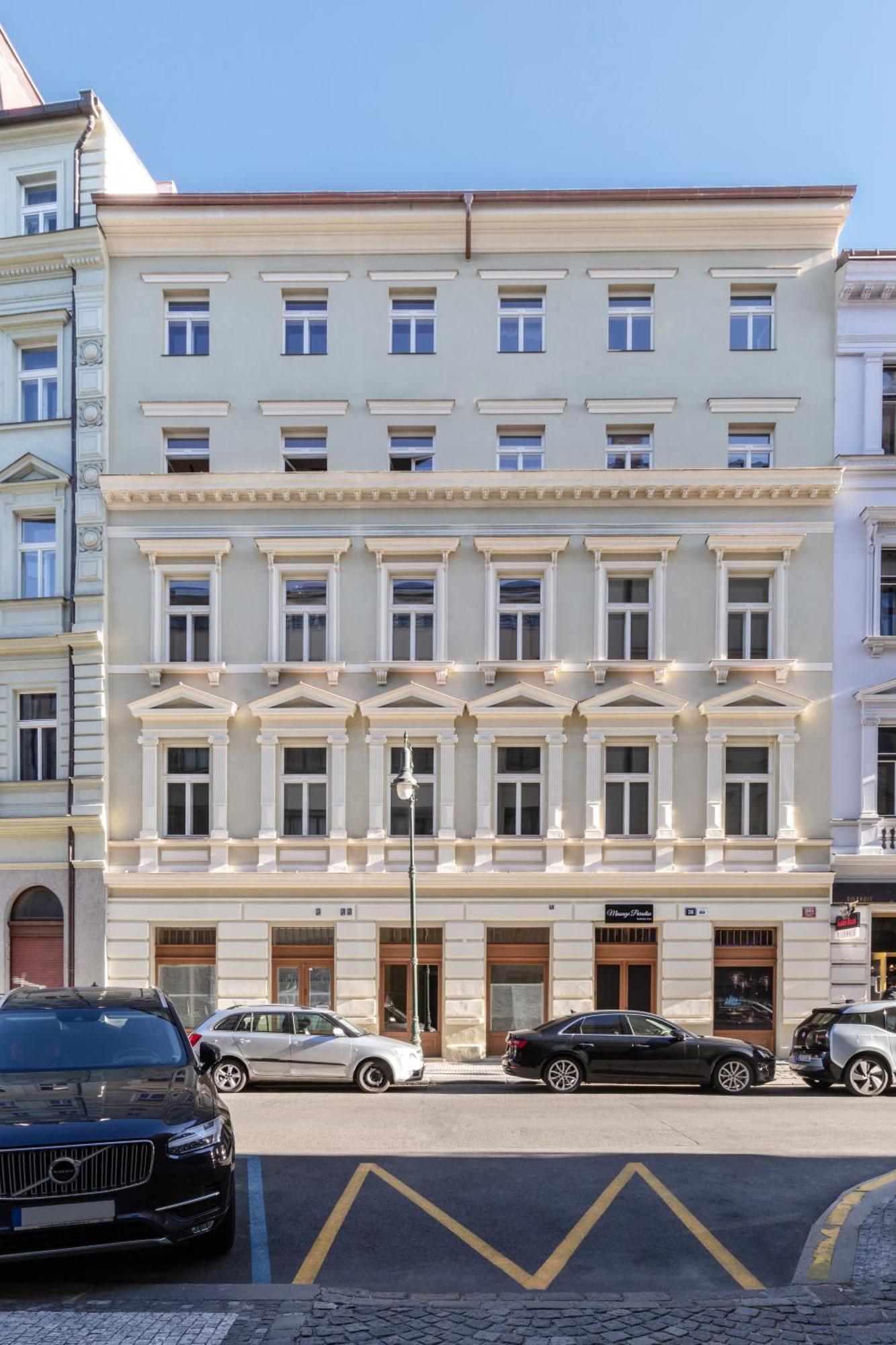 Turnkey I Republic Square Apartments Prague Exterior photo